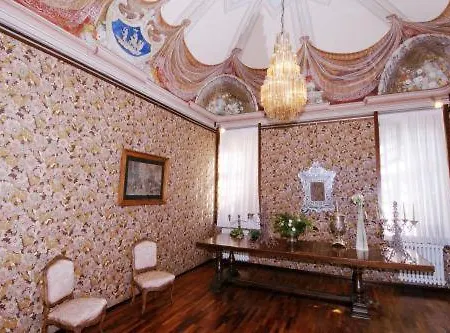 Relais Del Castello Di Hotel 4*