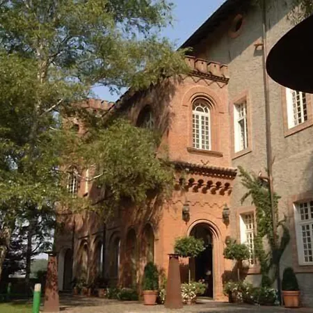 Relais Del Castello Di Hotel 4*