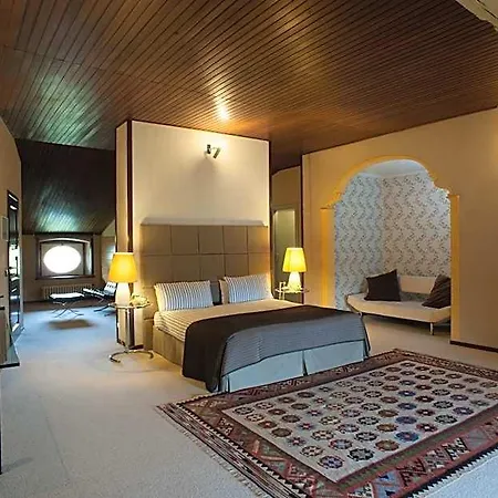 Hotel Relais Del Castello Di 4*