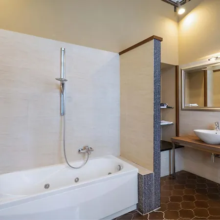 Relais Del Castello Di מלון 4*