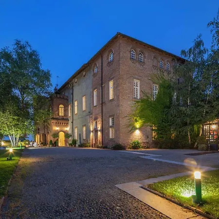 Relais Del Castello Di מלון 4*