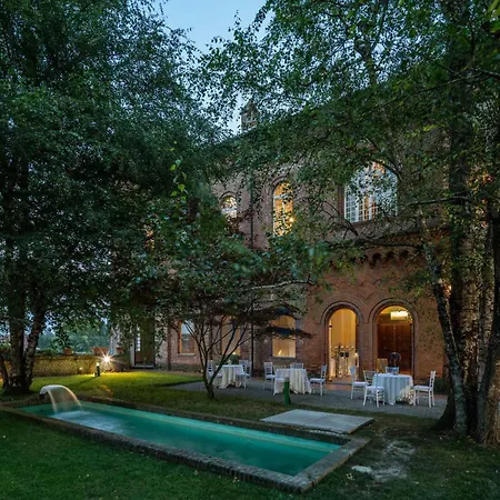 Relais Del Castello Di מלון Oviglio